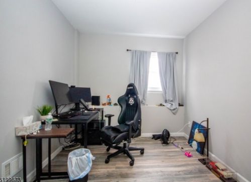 1 Mountain View Dr, Wantage NJ  07461-3032 exterior