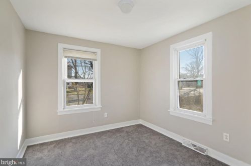 1776 Delsea Dr, West Deptford NJ 08093-1222 exterior