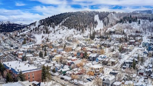 953 Park Ave, Park City UT 84060-5202 exterior