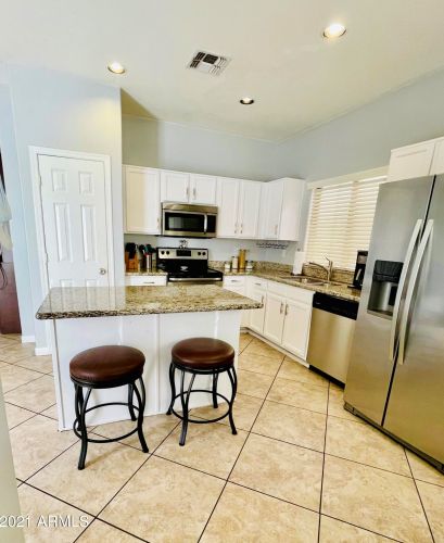 1620 80 Dr, Phoenix AZ 85033-3510 exterior