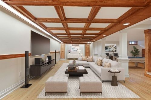 9 Independence Ln, Hingham MA exterior