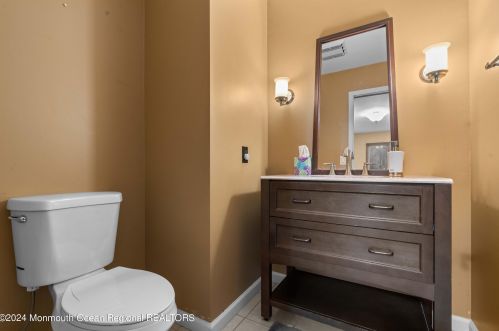 14 Knolls Dr, Jackson Twp NJ  08527-4209 exterior