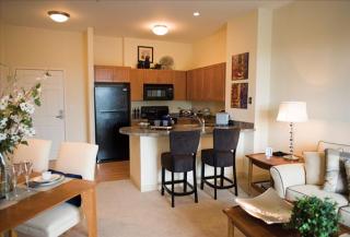 70 Hope Ave, Waltham MA  02453-2732 exterior