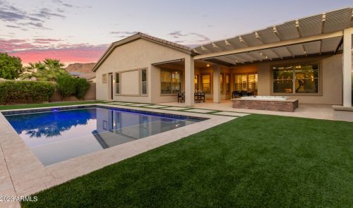 26518 51st Dr, Phoenix AZ  85083-1274 exterior