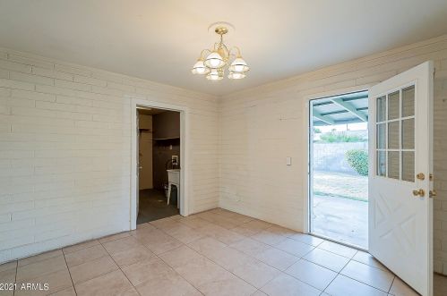 3910 Edgemont Ave, Phoenix AZ 85035-1533 exterior