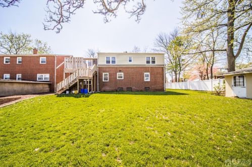 348 Carteret Ave, Carteret, NJ 07008-2147
