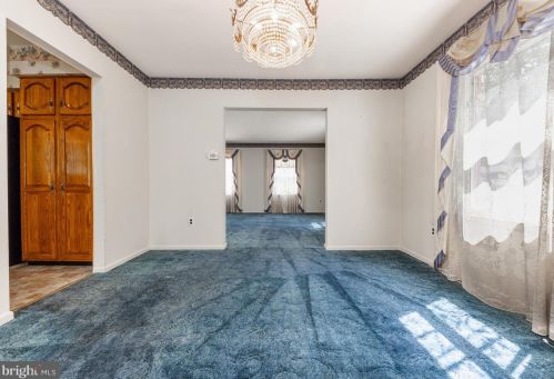 605 Chestnut Ave, West Deptford NJ 08097-1603 exterior