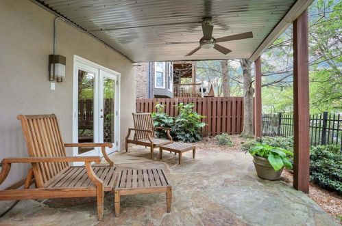 17 Highland Park Ln, Atlanta GA 30306-3447 exterior