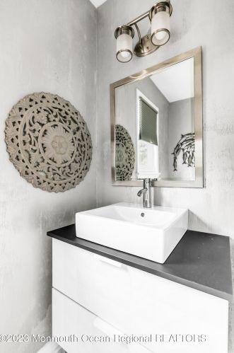 1120 Sycamore Ave, Tinton Falls NJ 07724-3237 exterior