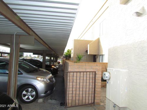 18239 40th St, Phoenix AZ  85032-1447 exterior