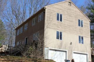 230 North St, Upton MA  01568-1528 exterior