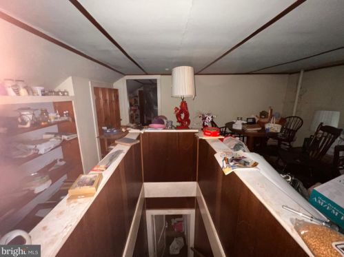 1287 Clements Bridge Rd, West Deptford NJ 08096-3085 exterior