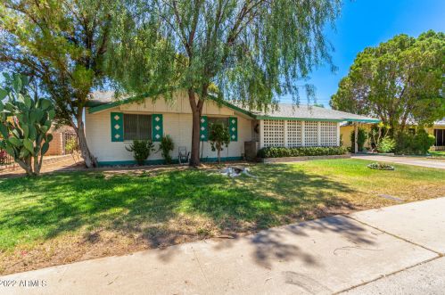 9027 18th Dr, Phoenix, AZ 85021-2908