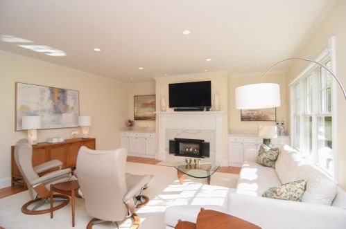 10 Ludwig Rd, Needham, MA 02494-1020