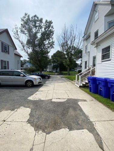 501 Bay St, Taunton MA 02780-1871 exterior