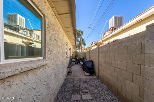 3039 38th St, Phoenix AZ  85040-1657 exterior
