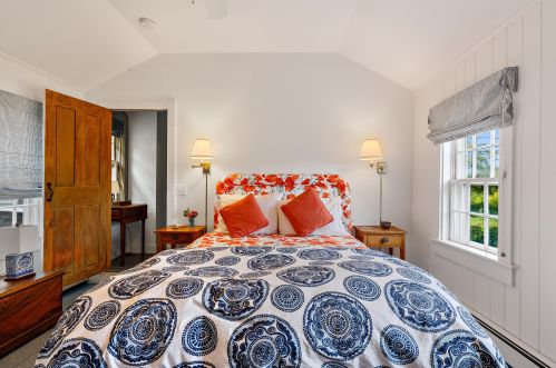 156 Chatham Bars Ave, Chatham MA 02633-2343 exterior