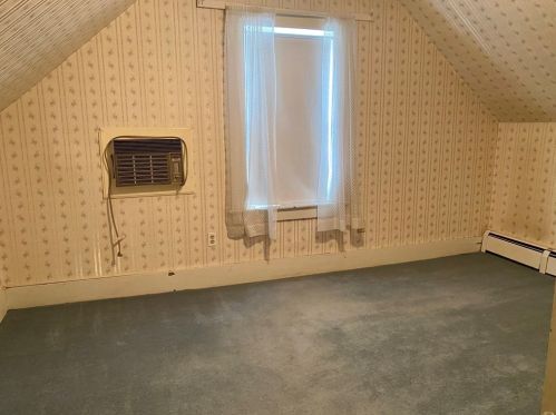 15 Woodland St, Lawrence MA 01841-2333 exterior