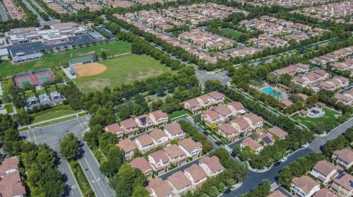 32 Larkfield, Irvine CA 92620-2140 exterior