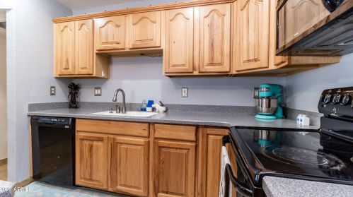 3039 Aster Dr, Phoenix AZ 85032-7419 exterior