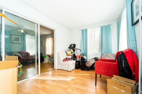 6 Lawrence St, Taunton MA 02780-1765 exterior