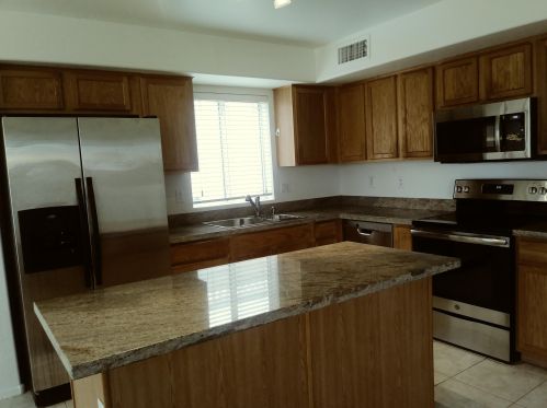 15714 33rd Pl, Phoenix AZ  85032-0804 exterior