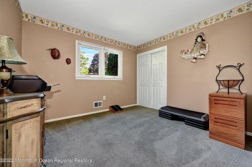 64 Reynolds Dr, Tinton Falls NJ 07724-2323 exterior