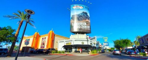 1821 68th Dr, Phoenix AZ 85033-8254 exterior