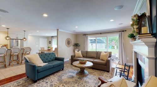 32 Eames St, North Reading MA 01864-2116 exterior