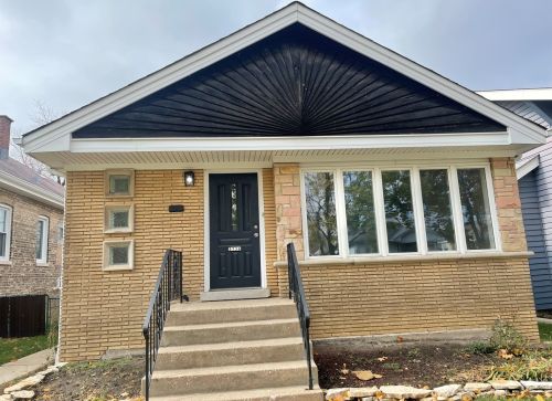 3736 Clinton Ave, Forest View, IL 60402-3920