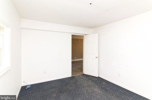 665 Broad St, West Deptford NJ 08096-1055 exterior