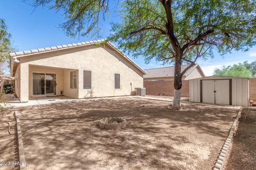 2318 65 Dr, Phoenix AZ 85033-5220 exterior