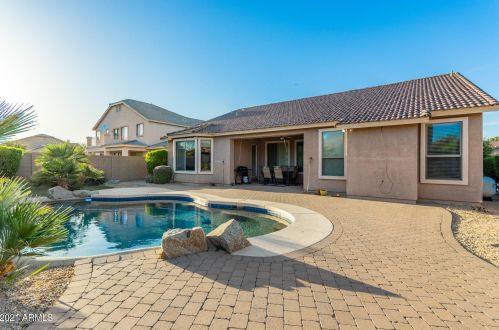 2607 Apollo Rd, Phoenix AZ 85042-5381 exterior