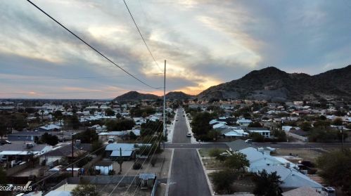 1002 Cinnabar Ave, Phoenix AZ 85020-1878 exterior