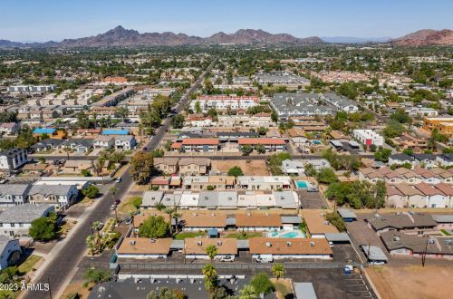 3025 38 St, Phoenix AZ 85018-4114 exterior