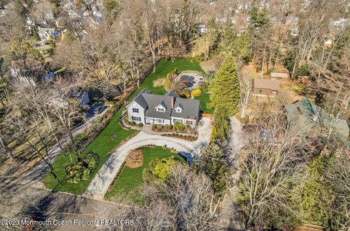 130 Rumson Pl, Little Silver NJ  07739-1044 exterior