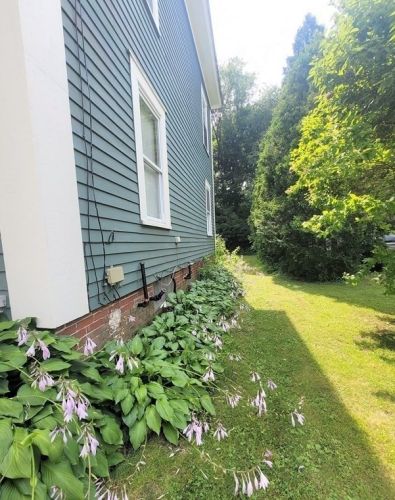 263 Riverbend St, Royalston MA 01331-2520 exterior