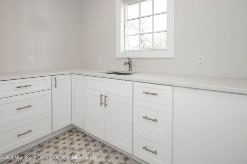 333 Harding Rd, Little Silver NJ exterior