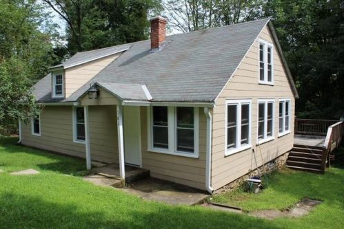 161 Summer St, Barre MA  01005-9553 exterior