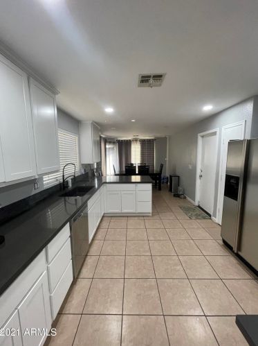 3629 73 Dr, Phoenix AZ 85033-3805 exterior