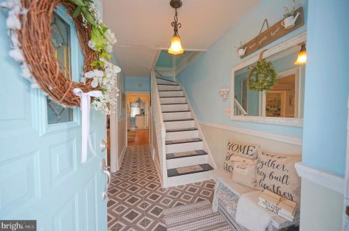 61 Barber Ave, West Deptford NJ 08096-2832 exterior