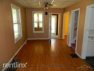 1514 Marquette St, Saginaw MI  48602-1731 exterior