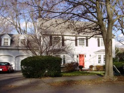 157 Sargent St, Newton, MA 02458-2338