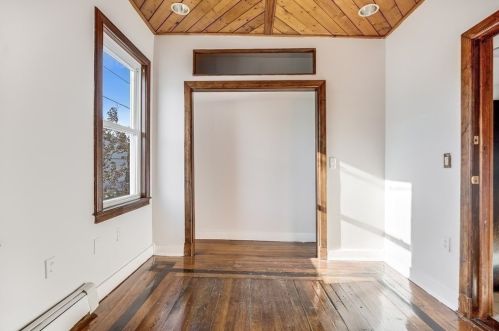 222 Clark Ave, Chelsea MA 02150-2514 exterior