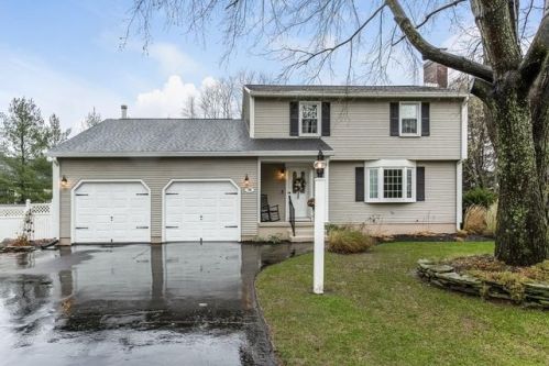 70 Fernwood Dr, Agawam MA  01001-3029 exterior