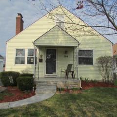799 Hague Ave, Columbus, OH 43204-2303