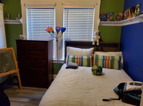 2 Avon St, Lawrence MA 01841-2632 exterior