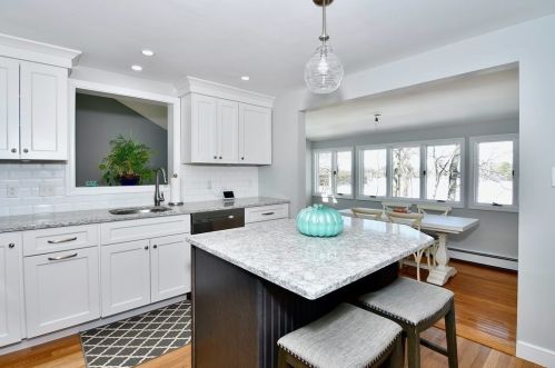 2037 Washington St, Braintree MA 02184-8623 exterior