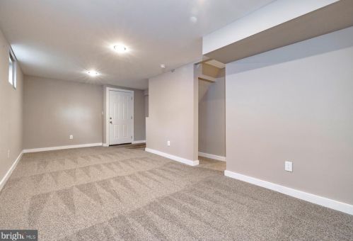 29 Cedar Ave, West Deptford NJ 08093-1409 exterior