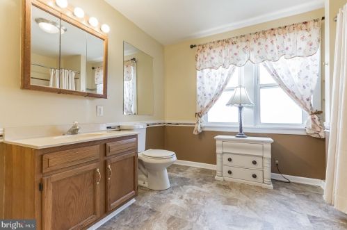 1200 Hessian Ave, West Deptford NJ 08093-1936 exterior